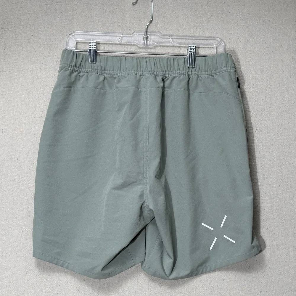 Ten Thousand Foundation Short 7